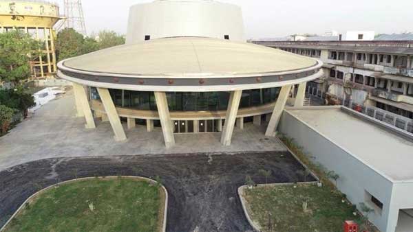 A well equipped centre: