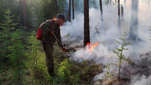 Russia sends military aircraft to fight Siberia fires Russia sends military aircraft to fight Siberia fires