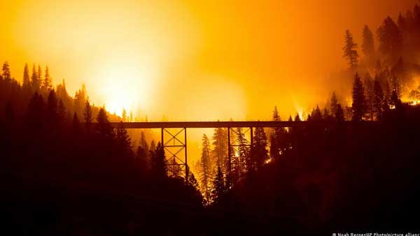 Massive California fire triggers lightning fears