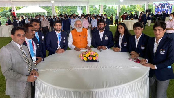 PM Modi with Pehalwaans!