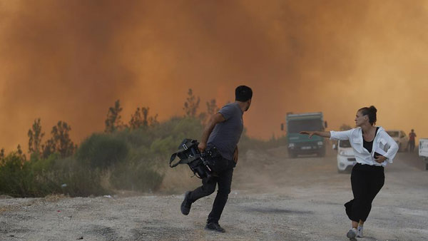 Turkey: Death toll rises as wildfires rage