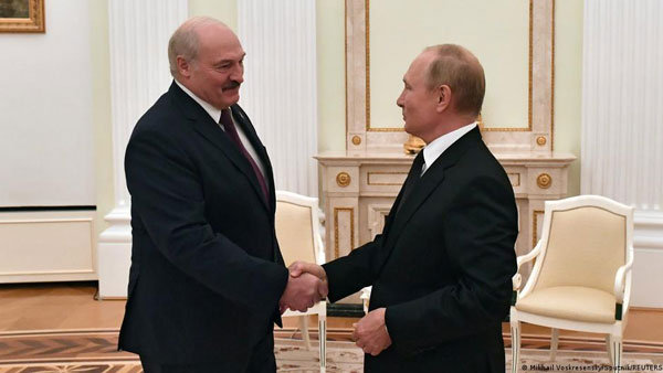 Lukashenko plans $1bn arms deal with Russia