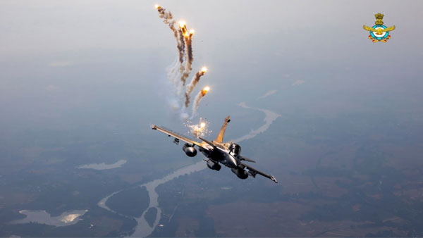 Stunning images of Rafale jet carrying Scalp stealth cruise missile released: See here
