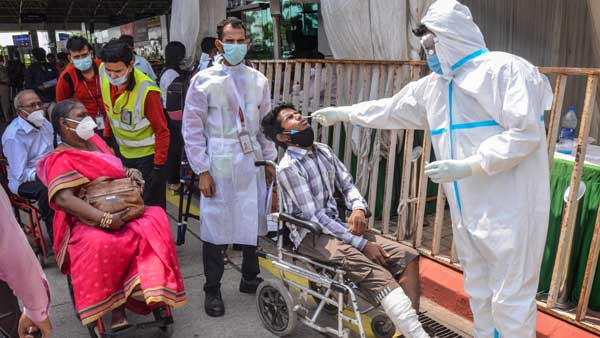 India’s Omicron tally at 45 with Delhi reporting 4 fresh cases India’s Omicron tally at 45 with Delhi reporting 4 fresh cases