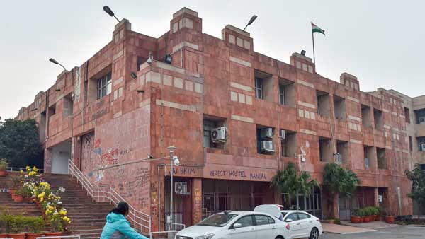 JNU to impose night curfew in campus between 10 pm-5 am JNU to impose night curfew in campus between 10 pm-5 am