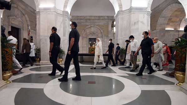 PM Modi at Rashtrapati Bhawan