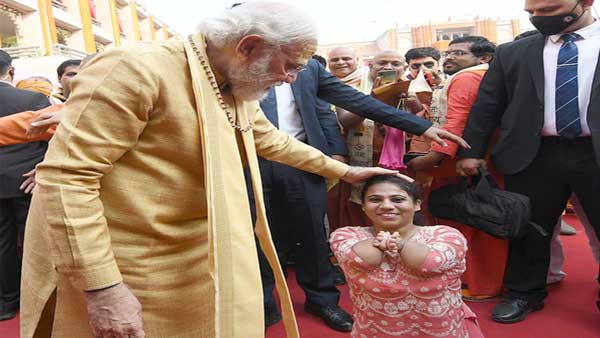 PM Modi with a Divyang