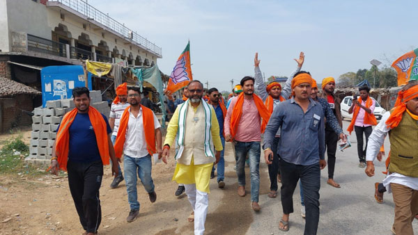 BJP MLA who did pushups, gave voter a massage retains seat in UP BJP MLA who did pushups, gave voter a massage retains seat in UP