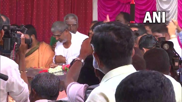 Family of Naveen Shekharappa Gyangoudar pays their last tribute 