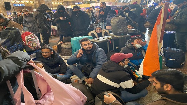 PM speaks to BJP foreign affairs dept on involving diaspora, others to aid in evacuating Indians from Ukraine PM speaks to BJP foreign affairs dept on involving diaspora, others to aid in evacuating Indians from Ukraine