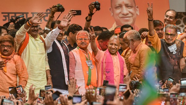 Yogi 2.0: From Ex-bureaucrats to new faces, See list of probable Ministers likely to get berth in UP cabinet Yogi 2.0: From Ex-bureaucrats to new faces, See list of probable Ministers likely to get berth in UP cabinet