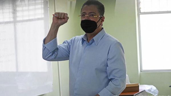 Costa Rica: Chaves wins presidential vote