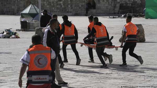 Fresh violence breaks out at Al-Aqsa Mosque