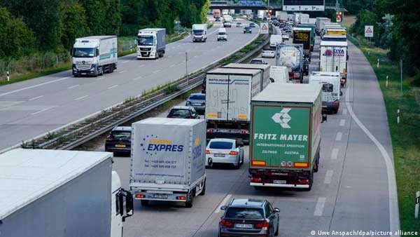 Batteries versus e-fuels: Which is better?