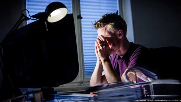 Study: 1 in 10 people in Germany addicted to work