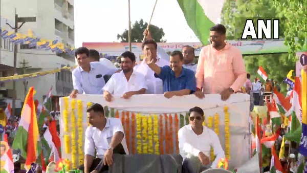 Delhi CM Arvind Kejriwal holds roadshow in Mehsana Delhi CM Arvind Kejriwal holds roadshow in Mehsana