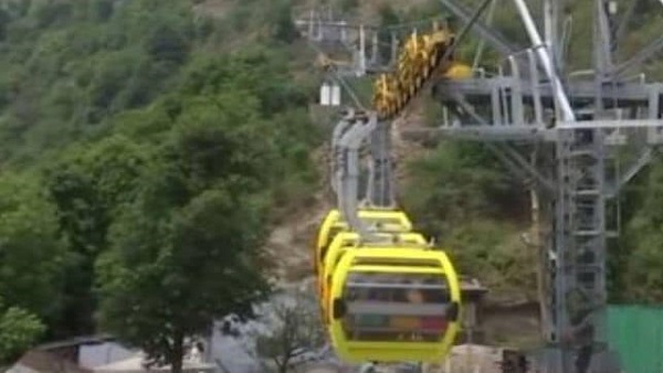 Ropeway gets stuck midway; BJP MLA, devotees stranded mid-air for an hour Ropeway gets stuck midway; BJP MLA, devotees stranded mid-air for an hour