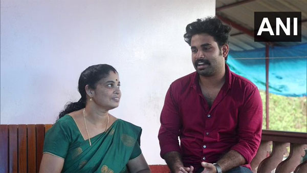 Mother-son from Kerala clear Public Service Commission exam together Mother-son from Kerala clear Public Service Commission exam together
