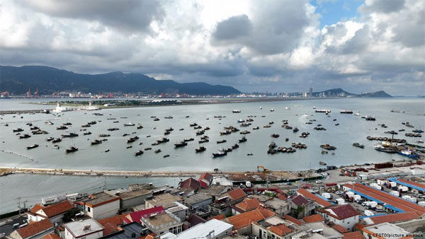 China on red alert ahead of typhoon Muifa landfall