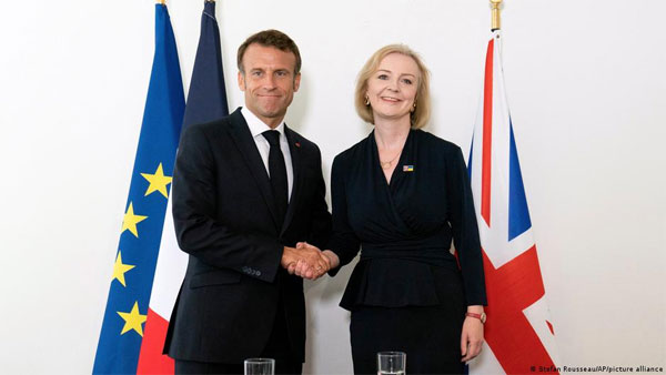 Emmanuel Macron with British Prime Minister Liz Truss Emmanuel Macron with British Prime Minister Liz Truss
