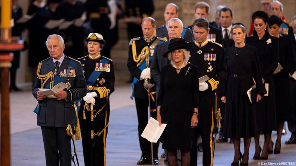 Queen Elizabeths funeral: An unparalleled police operation