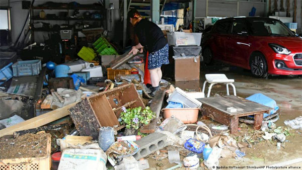Japan cleans up after typhoon leaves 4 dead
