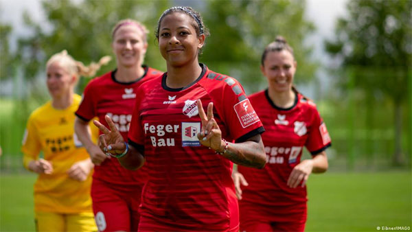 How tragedy drove US defender to the Bundesliga