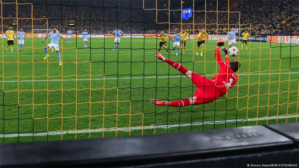 BVB blend graft and grace to reach Champions League last 16