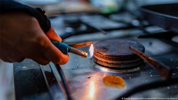 EU agrees to Ukraine aid, but no gas price cap EU agrees to Ukraine aid, but no gas price cap