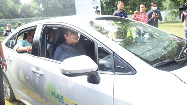 Gadkari launches Toyotas pilot project on flex fuel-strong hybrid EV
