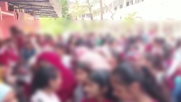 Bihar: Girls protest after asked to to remove Hijab during exam Bihar: Girls protest after asked to to remove Hijab during exam