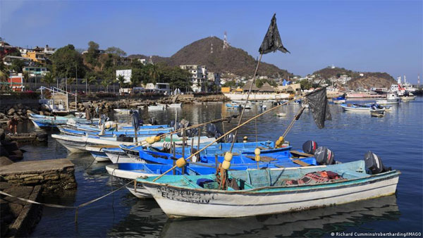 Storm Roslyn likely to be a hurricane, hit Mexicos tourism Storm Roslyn likely to be a hurricane, hit Mexicos tourism