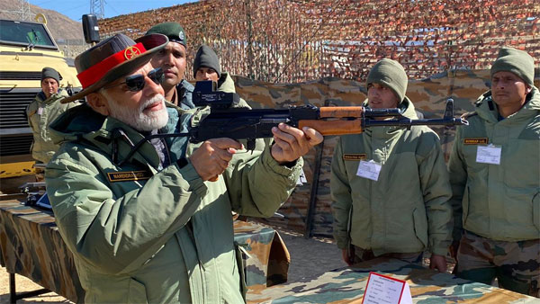 Schoolboy in 2001, Army major meets PM Modi in Kargil