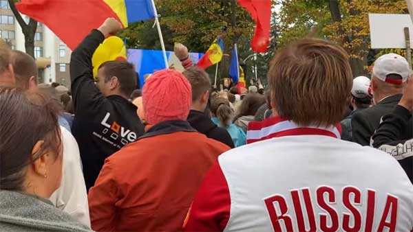 Pro-Russian group pays protesters in Moldova Pro-Russian group pays protesters in Moldova