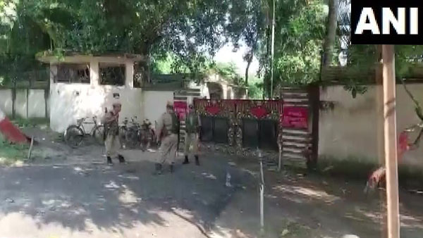 Bihar Police raids at 7 locations of Purnea SP over corruption charges Bihar Police raids at 7 locations of Purnea SP over corruption charges