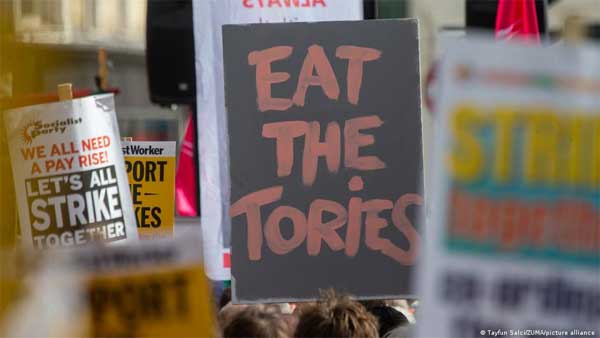 UK protesters burn energy bills over cost of living crisis