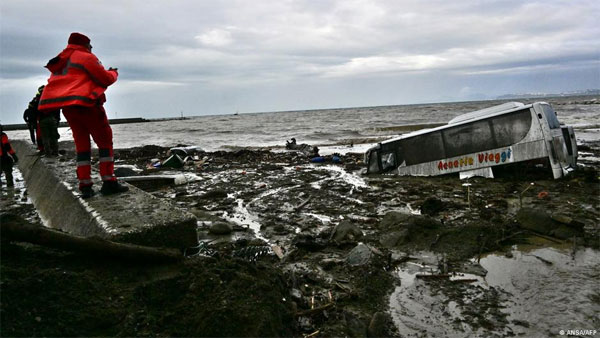 Italy: 1 dead, several missing after Ischia landslide