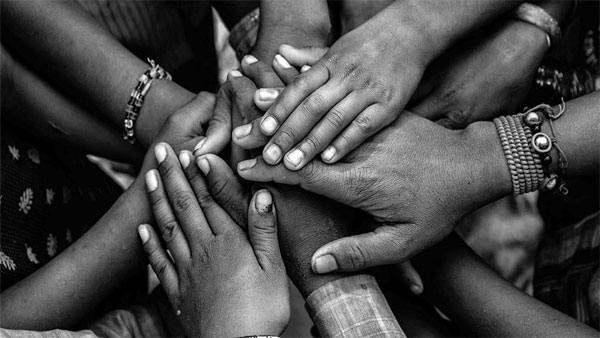 NDTV partners with 100 Pipers to celebrate Indias True Legends NDTV partners with 100 Pipers to celebrate Indias True Legends