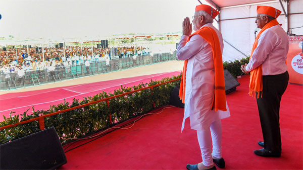 PM Modi in Modasa