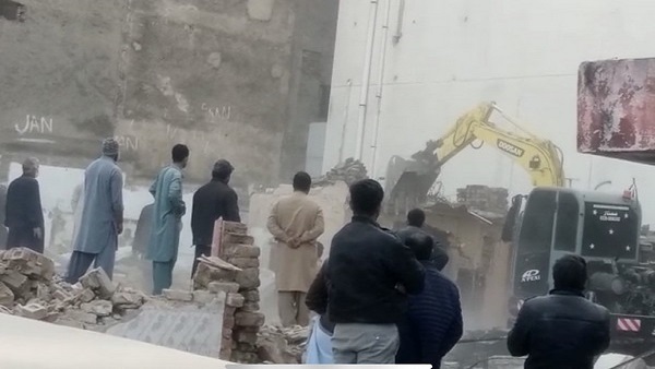 Pakistan: Hindus houses demolished, belongings thrown on streets in Rawalpindi Pakistan: Hindus houses demolished, belongings thrown on streets in Rawalpindi