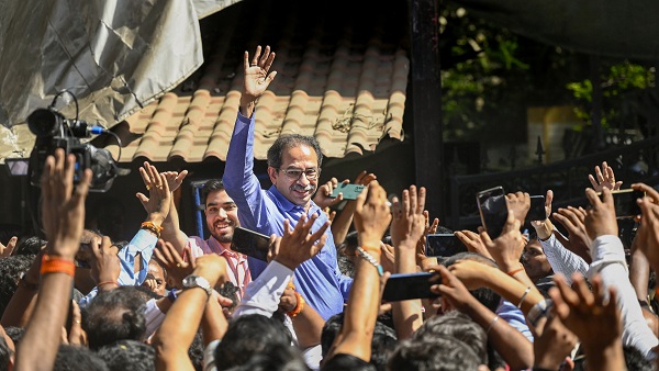 EC is BJPs slave: Uddhav Thackeray slams central agency EC is BJPs slave: Uddhav Thackeray slams central agency