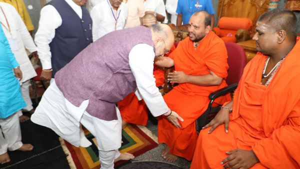 Karnataka elections 2023: The powerful mutts that can influence voters