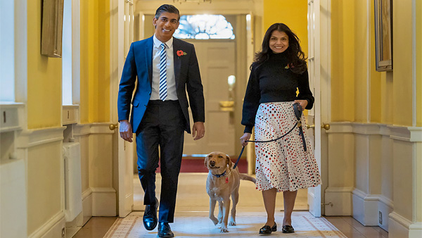 UK PM Rishi Sunak in soup again but this time for letting the dog roam freely in park UK PM Rishi Sunak in soup again but this time for letting the dog roam freely in park