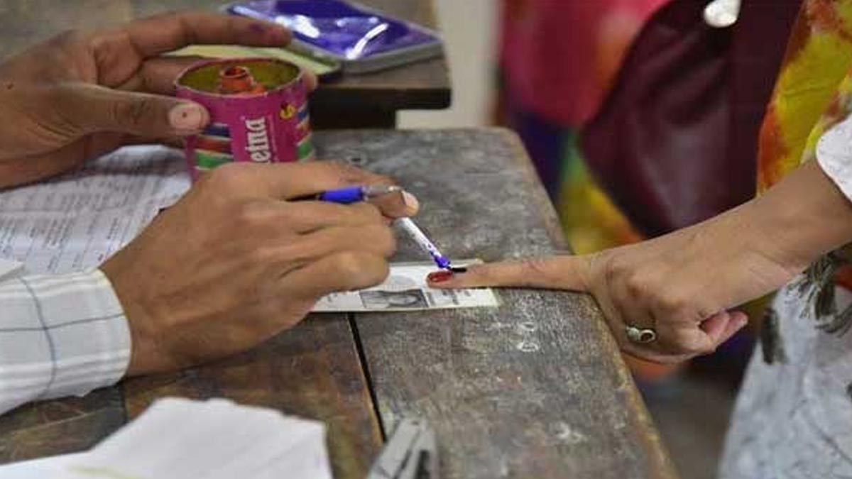 Karnataka has 32 MLAs who have been framed by court under RP Act: Report Karnataka has 32 MLAs who have been framed by court under RP Act: Report