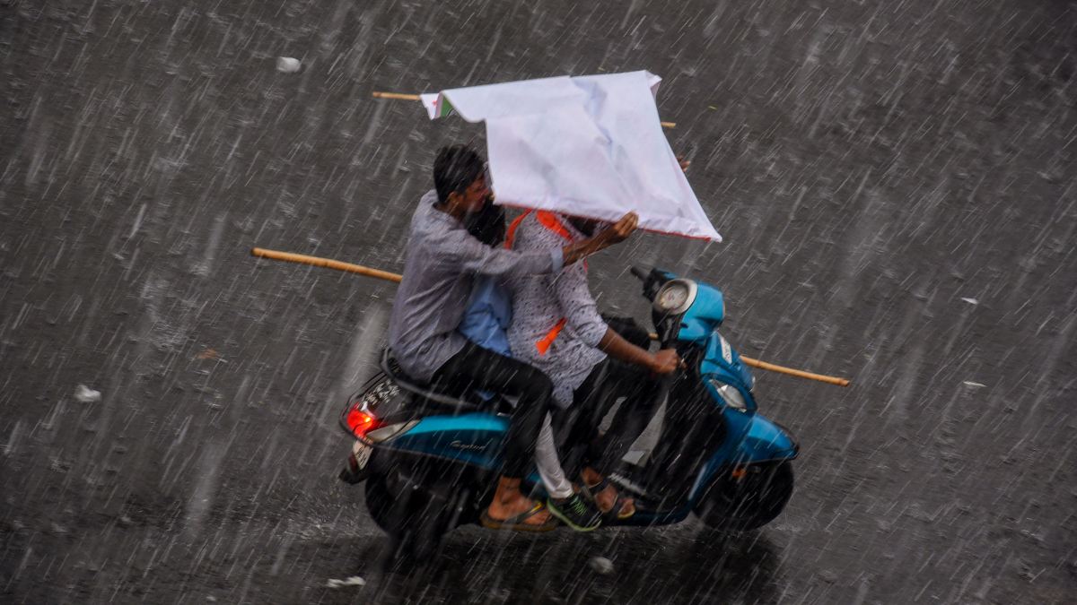 Weather update: IMD forecast spell of hailstorms, rainfall over central, south India in the next few days Weather update: IMD forecast spell of hailstorms, rainfall over central, south India in the next few days