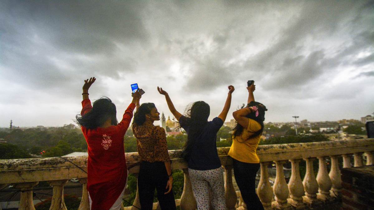 IMD forecast: Heat wave alert in 4 states, rainfall over west, northwest and south India