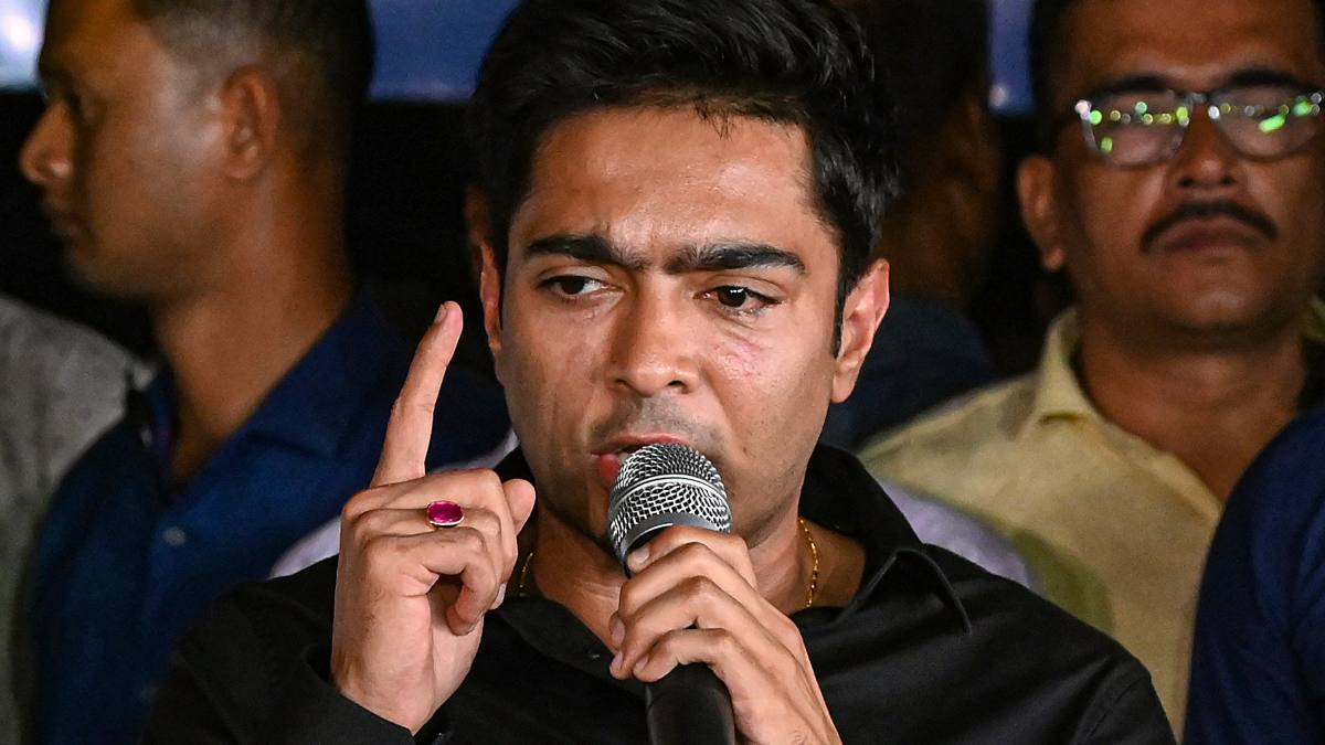 Won’t be Delhi Bosses Pet Dog: TMCs Abhishek Banerjee After CBI Questioning In WB SSC Scam Won’t be Delhi Bosses Pet Dog: TMCs Abhishek Banerjee After CBI Questioning In WB SSC Scam