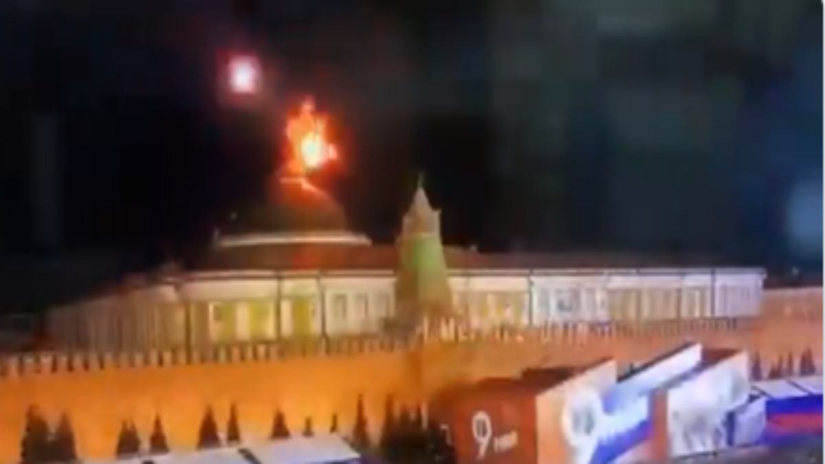 On camera Video shows moment of drone strike on Kremlin Oneindia News