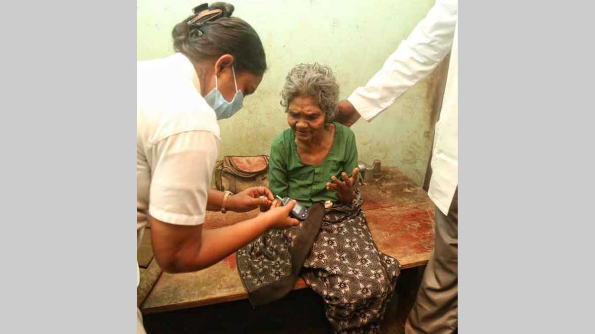 Migrant workers too can avail TNs Makkalai Thedi Maruthuvam scheme Migrant workers too can avail TNs Makkalai Thedi Maruthuvam scheme