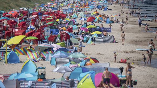 No Sex On The Beach: Netherlands Town To Nude Sunbathers